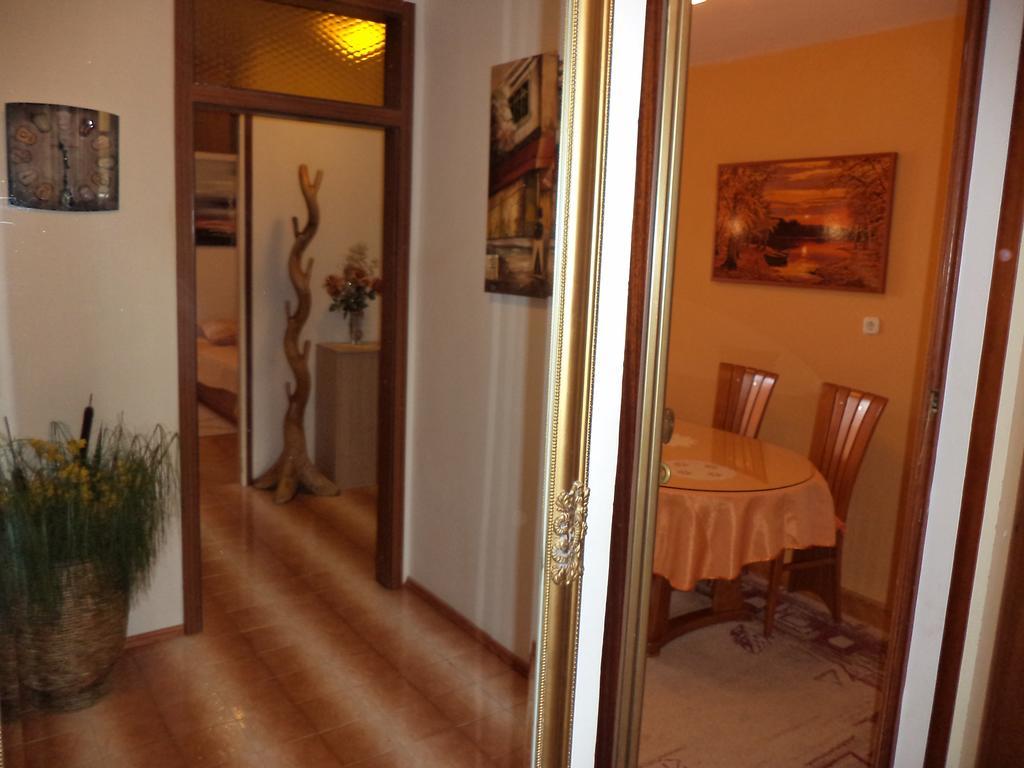 Cool Apartment Split Chambre photo