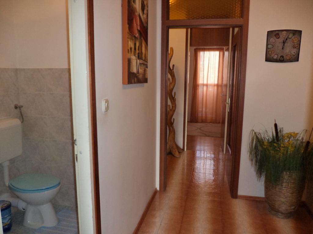 Cool Apartment Split Chambre photo