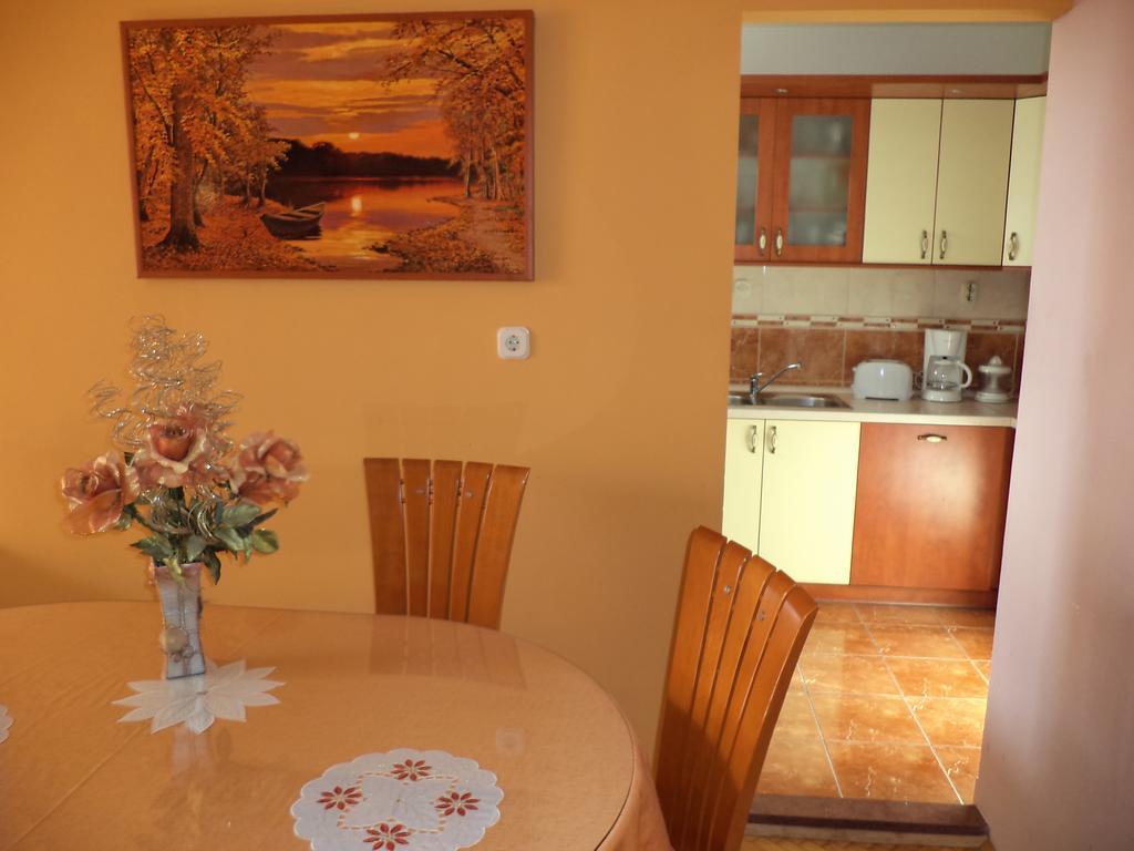 Cool Apartment Split Extérieur photo